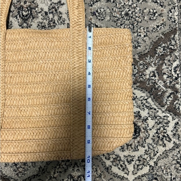 Draper James straw tote bag - Picture 7 of 8